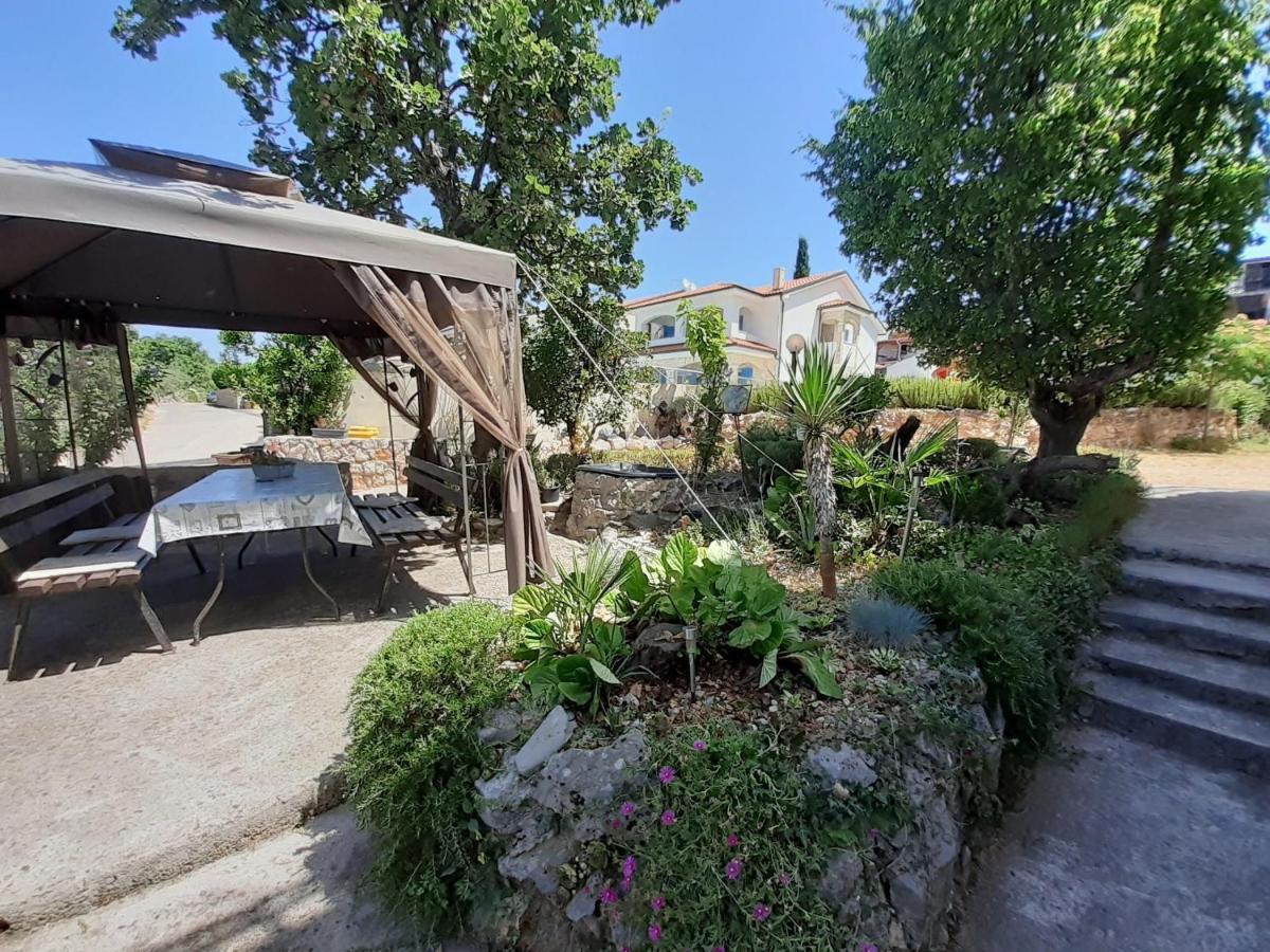 Apartmani Bilandzic-Krk Malinska Exterior photo
