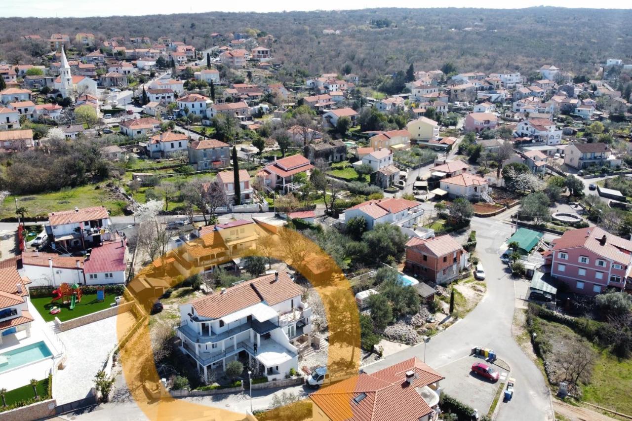 Apartmani Bilandzic-Krk Malinska Exterior photo